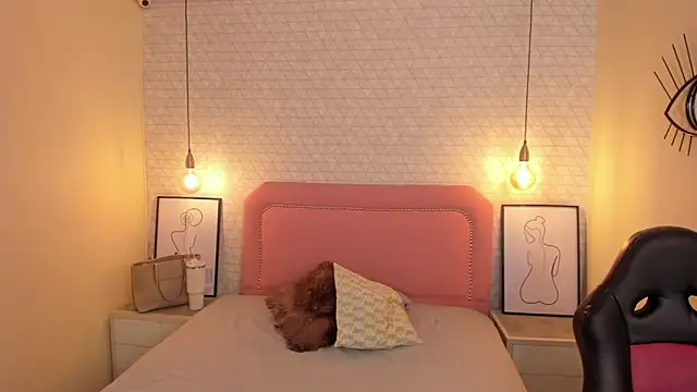 Kittytimberlake online show from October 2025 12:15:02 PM