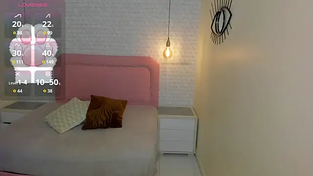 Kittytimberlake online show from May 2026 12:43:02 PM