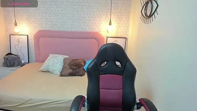 Kittytimberlake online show from October 2025 12:14:02 PM