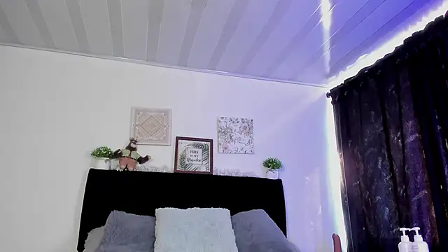 aihnoa split online show from March 2025 12:52:02 PM