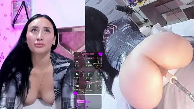 lili moonn online show from April 2026 11:07:02 PM