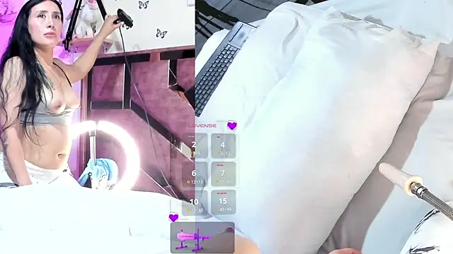 lili moonn online show from March 2026 10:59:02 PM