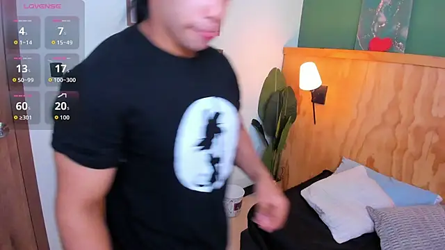 jacob-coper online show from November 2025 03:11:01 AM