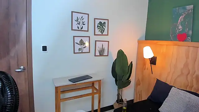 jacob-coper online show from October 2025 03:16:01 AM