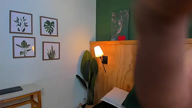 jacob-coper online show from November 2025 03:06:02 AM