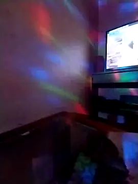 CrestedNotch online show from February 2026 04:35:01 AM