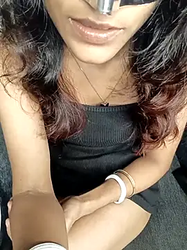 REVA DARLING online show from September 2025 03:22:01 PM