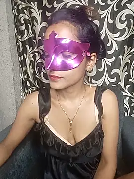 Snapshot of REVA_DARLING chatting on May 2026 02:39:02 PM REVA DARLING online show from May 2026 02:39:02 PM