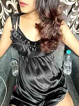 REVA DARLING online show from September 2025 01:17:01 PM