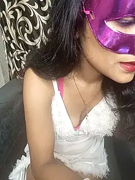 Snapshot of REVA_DARLING chatting on May 2026 05:59:01 AM REVA DARLING online show from May 2026 05:59:01 AM