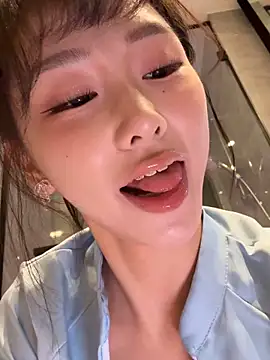 Momoever123456 online show from April 2026 02:25:01 PM