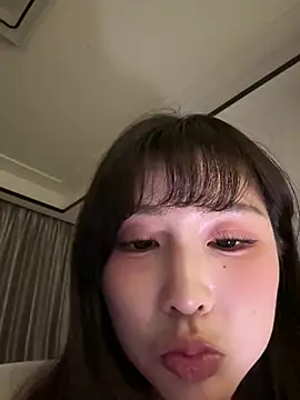 Snapshot of Momoever123456 chatting on April 2026 04:47:01 PM Momoever123456 online show from April 2026 04:47:01 PM