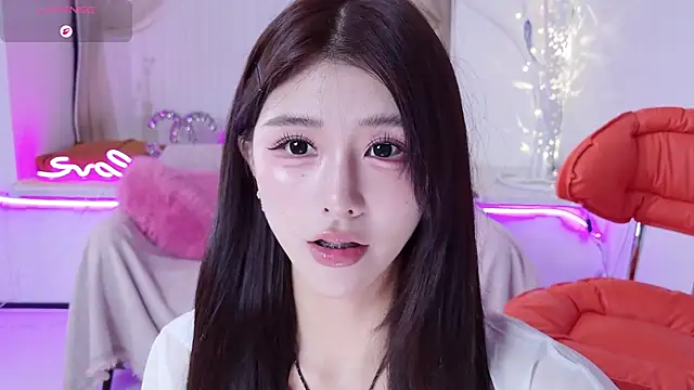 Snapshot of Momoever123456 chatting on May 2026 12:55:02 PM Momoever123456 online show from May 2026 12:55:02 PM
