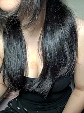 Athena20001 online show from September 2025 06:36:02 PM