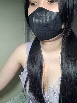 Athena20001 online show from April 2026 06:26:02 PM