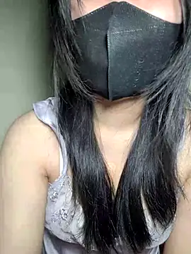 Athena20001 online show from December 2025 03:38:02 PM