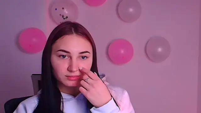 Jennifer Blum online show from February 2025 06:06:01 AM