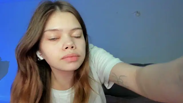 Snapshot of chansetolove chatting on November 2025 07:02:02 PM chansetolove online show from November 2025 07:02:02 PM