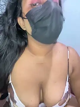 NOORA-GIRL online show from December 2025 01:50:01 PM