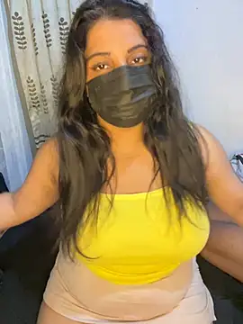 NOORA-GIRL online show from May 2026 10:42:01 PM