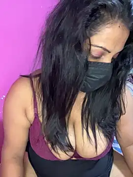 NOORA-GIRL online show from November 2025 12:19:02 PM