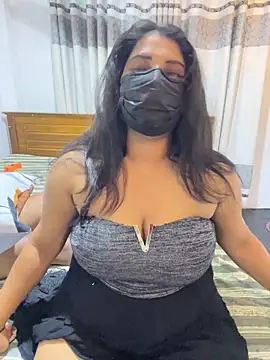 NOORA-GIRL online show from April 2026 03:24:02 AM