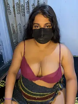 NOORA-GIRL online show from May 2026 02:19:02 PM