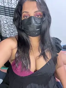 NOORA-GIRL online show from November 2025 03:35:02 PM