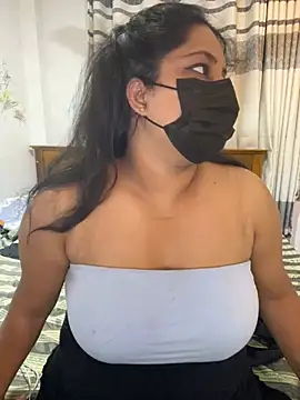 NOORA-GIRL online show from March 2026 01:00:01 AM