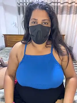 NOORA-GIRL online show from March 2026 11:21:02 PM