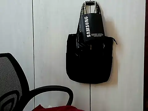 Destiny Desire online show from November 2025 05:01:02 PM