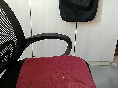 Destiny Desire online show from December 2025 10:42:01 PM