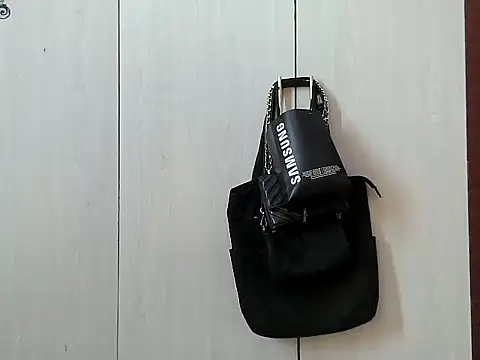 Destiny Desire online show from November 2025 06:52:02 PM