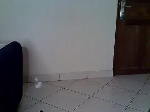 SWEETRENNE  online show from May 2026 10:37:01 PM