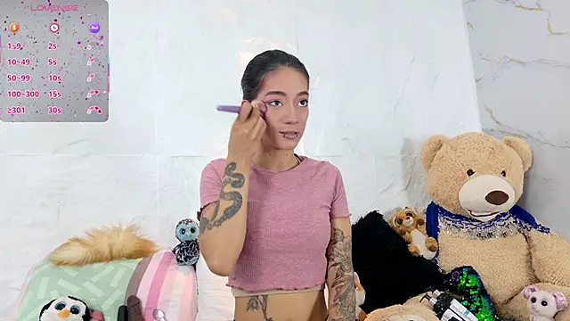 zorravioletta1 online show from September 2025 12:30:02 PM