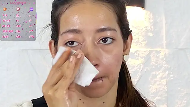 zorravioletta1 online show from November 2025 01:22:02 PM