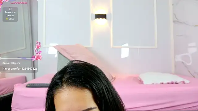 zorravioletta1 online show from April 2026 11:59:02 AM