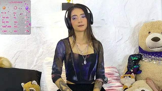 zorravioletta1 online show from September 2025 12:44:02 PM