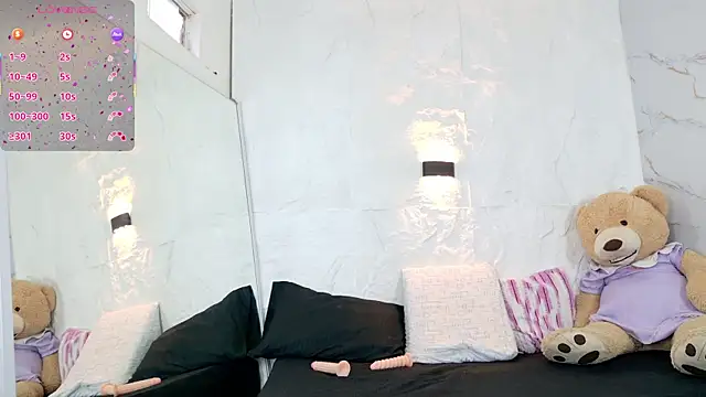 zorravioletta1 online show from December 2025 11:48:02 AM