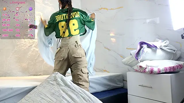 zorravioletta1 online show from December 2025 12:09:02 PM