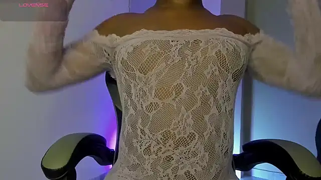 SofiaBrouw online show from November 2025 11:25:02 AM