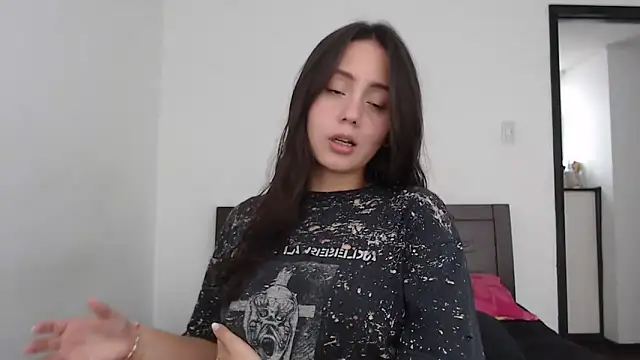 rebecca collin online show from February 2026 03:54:01 PM