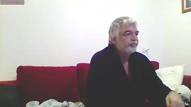 Skoona73 online show from December 2025 12:37:01 PM