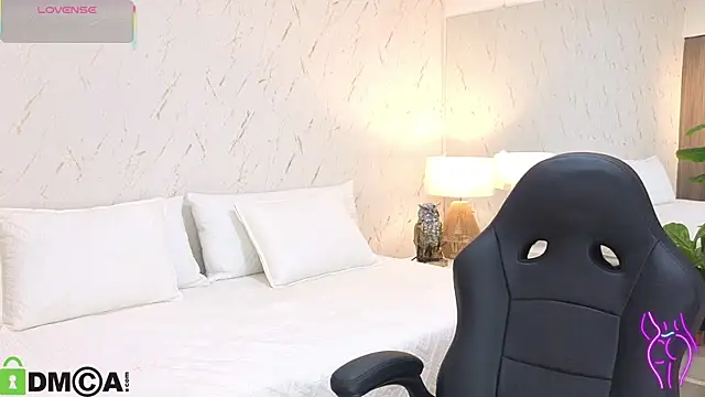 ISA  CUTEE online show from December 2025 03:29:02 AM