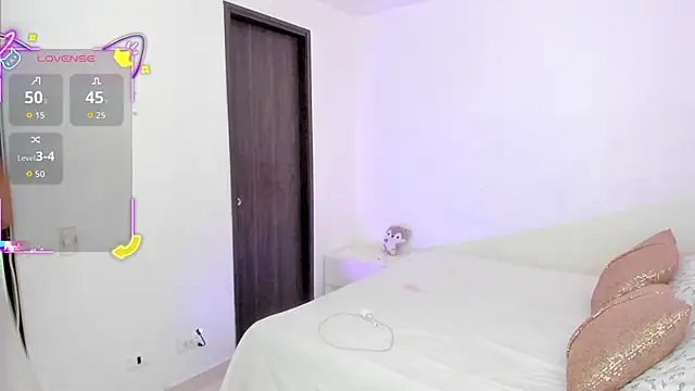 Snapshot of CataLesmes chatting on November 2025 05:50:01 PM CataLesmes online show from November 2025 05:50:01 PM