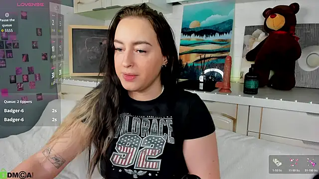 Kruela Eva online show from November 2025 11:03:02 PM