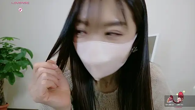 momochan88 online show from February 2026 12:01:02 PM