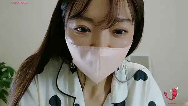 momochan88 online show from February 2026 12:05:02 PM