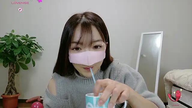 momochan88 online show from December 2025 03:35:01 AM