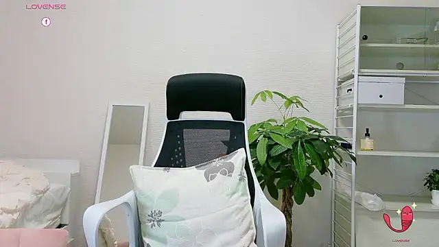 momochan88 online show from May 2026 12:05:01 PM